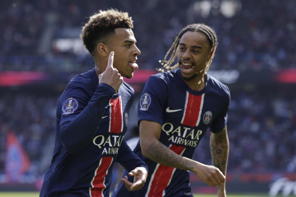 他成为全场 他成为全场